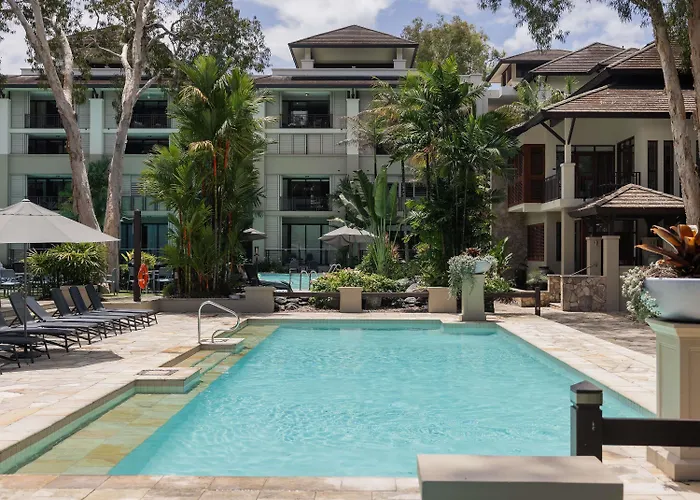 Pullman Palm Cove Sea Temple Resort & Spa